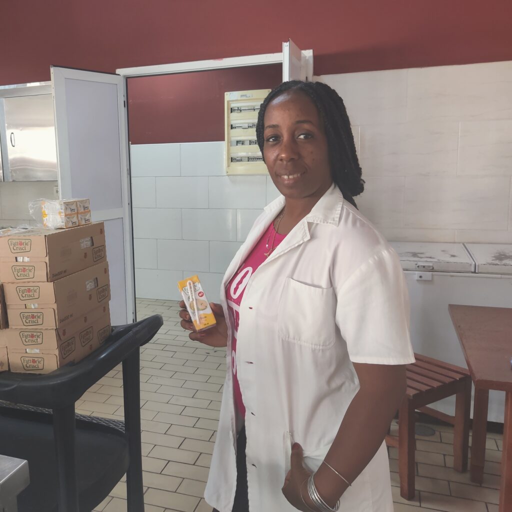 Misleivis Suárez Liranza, Auxiliar General de Servicios